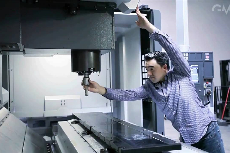 數(shù)控精雕機(jī)廠家